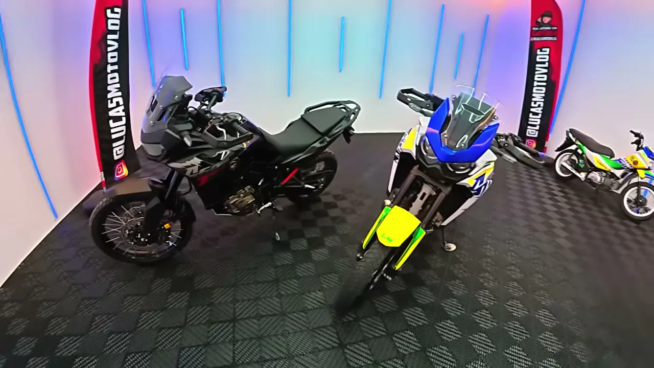 Africa Twin 1100 2023 Vs 2026 - 07