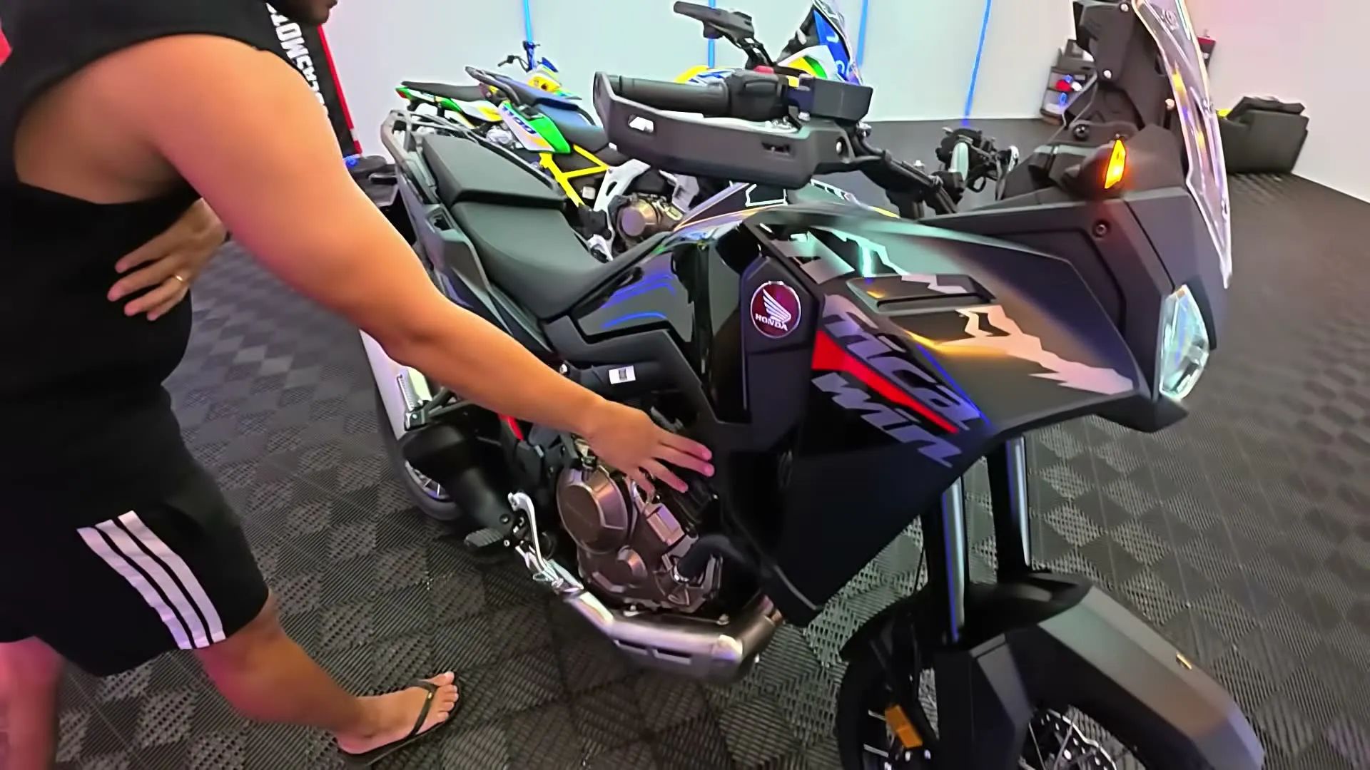 Africa Twin 1100 2023 Vs 2026 - 14