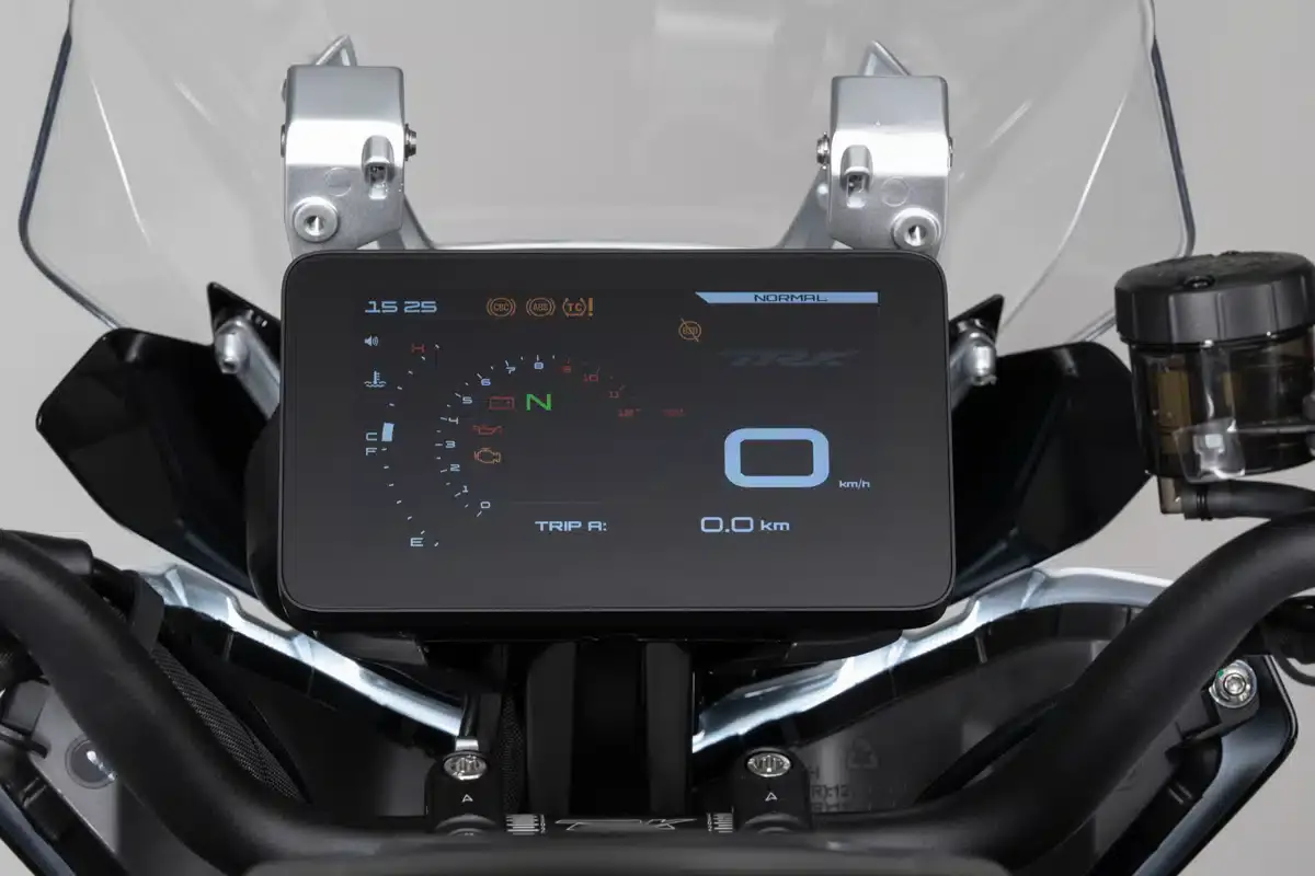 Essai Benelli TRK 902 Stradale et Explorer, la surprise venue de Chine - 06