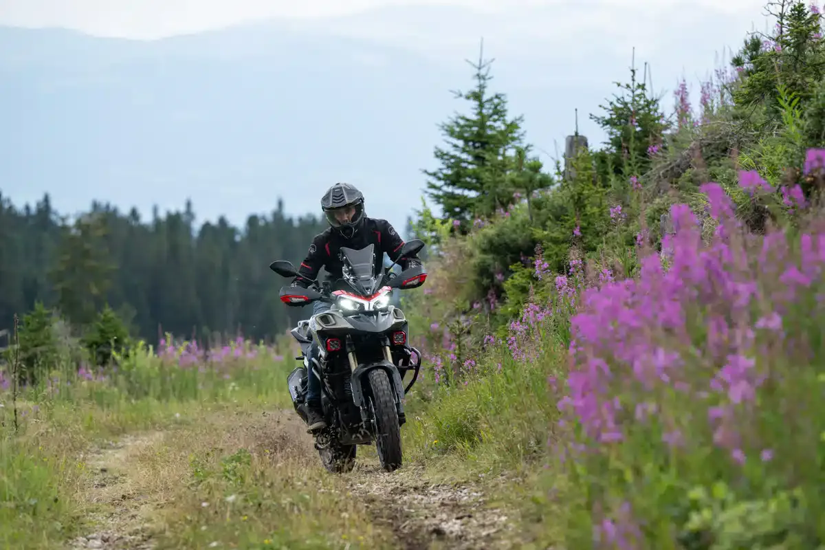 Essai Benelli TRK 902 Stradale et Explorer, la surprise venue de Chine - 12