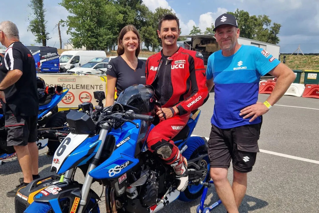 Devenir pilote de course en Suzuki GSX-8S Cup - 11