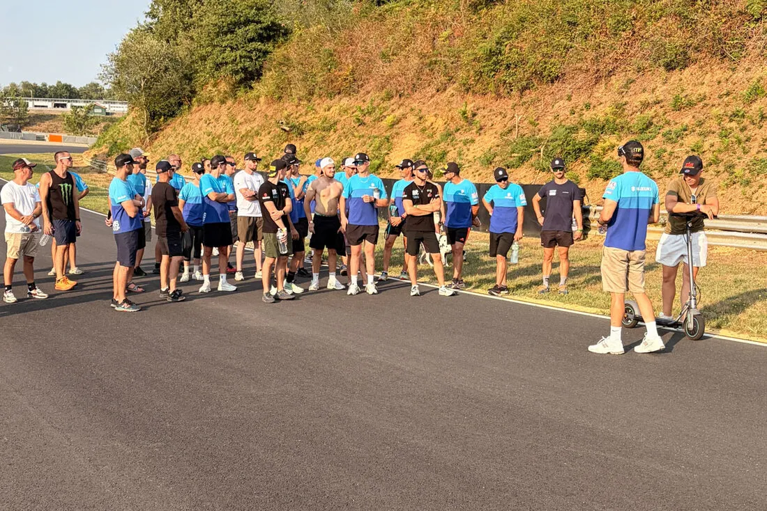 Devenir pilote de course en Suzuki GSX-8S Cup - 25