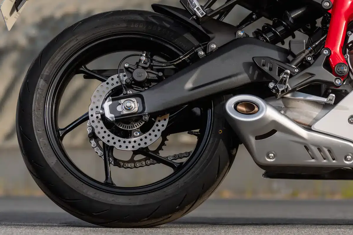 Essai Kove 450RR mini 4 pattes rugissant pour pilote bouillant - 11
