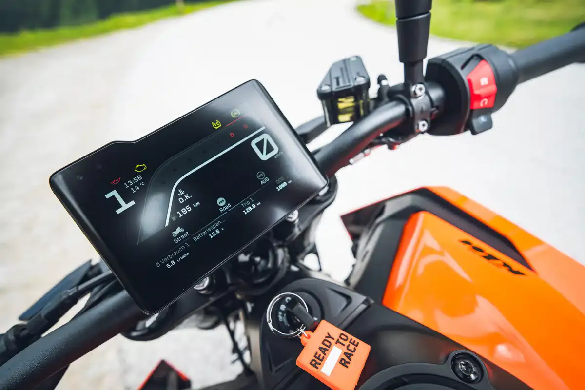 Essai KTM 790 Duke 2027  la bonne surprise - 05