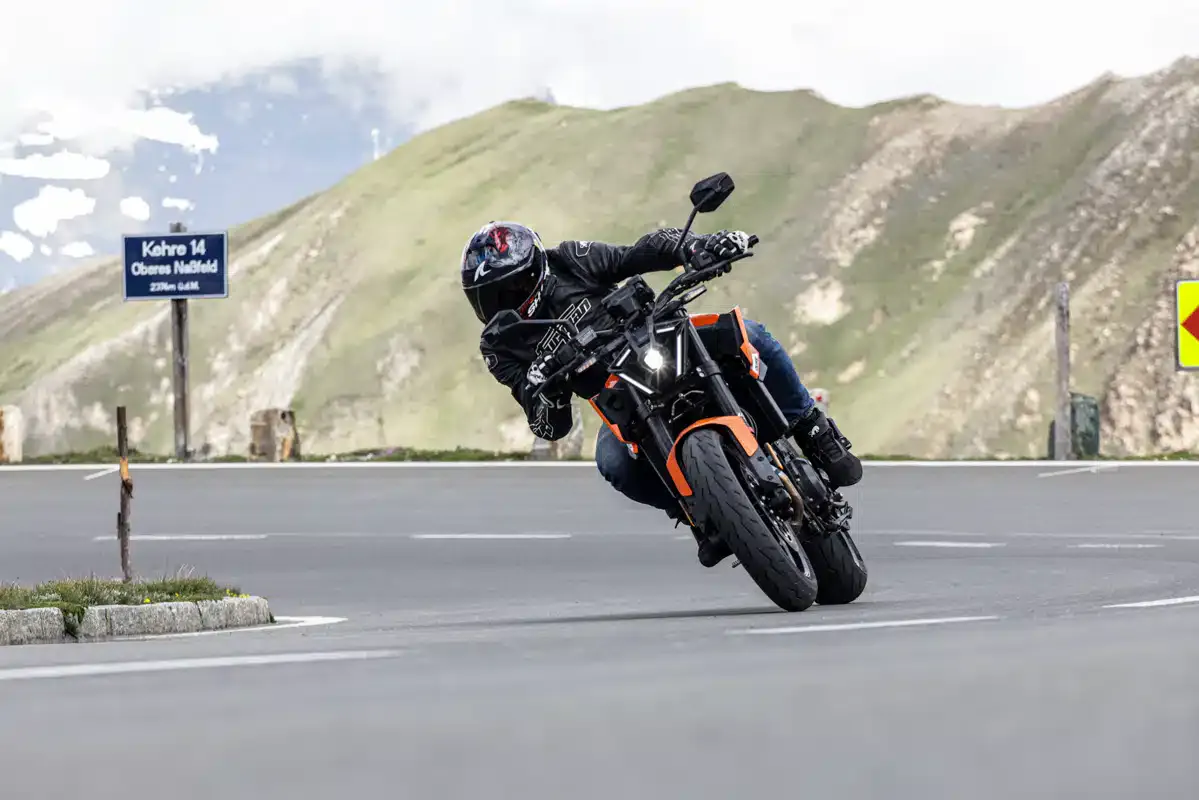 Essai KTM 790 Duke 2027  la bonne surprise - 10