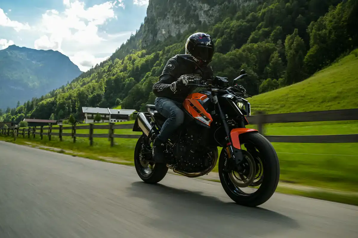 Essai KTM 790 Duke 2027  la bonne surprise