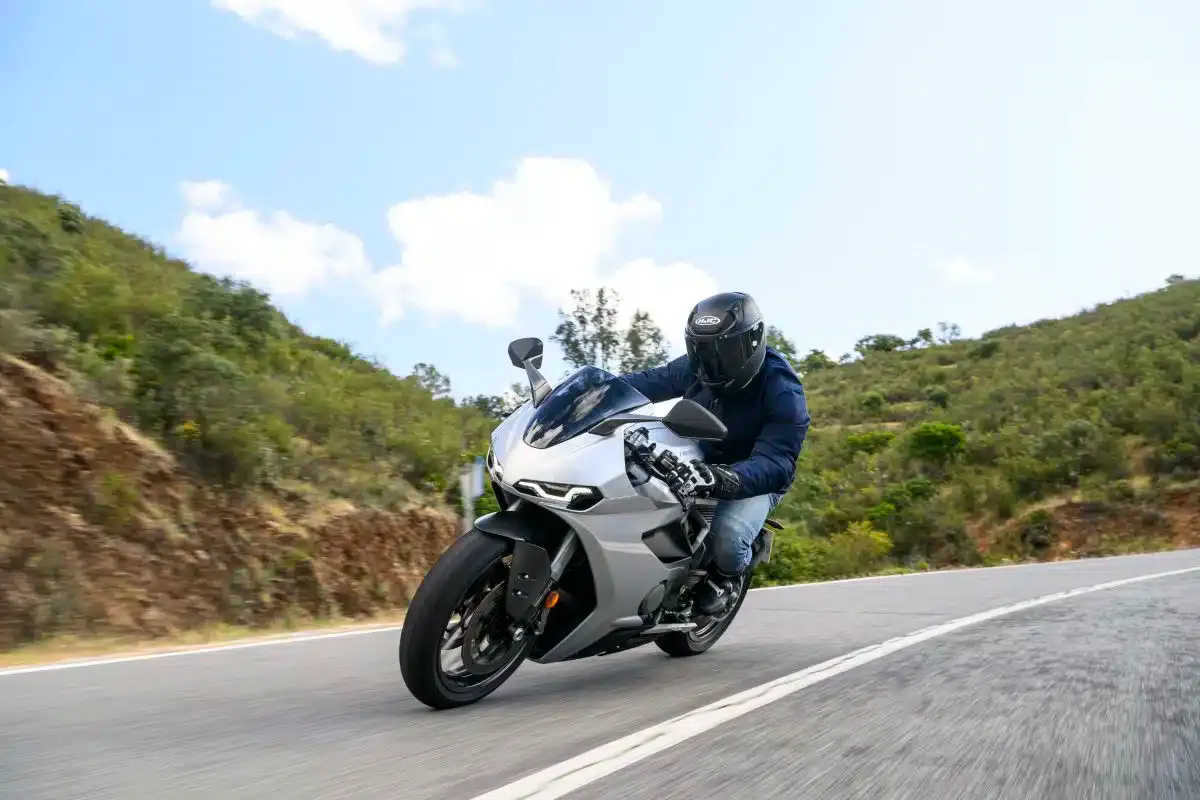 Essai Norton Manx R  100% nouvelle, 100% sensationnelle - 17