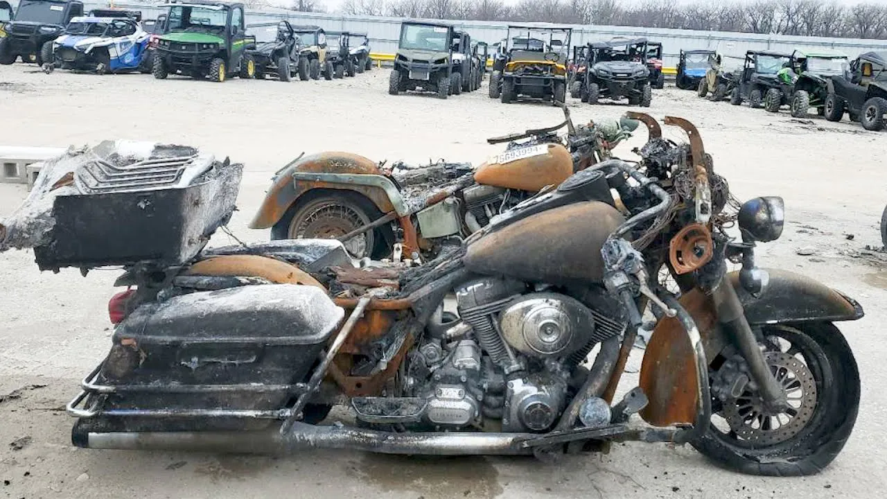 Comment JLC CNC fait renaître une HARLEY DAVIDSON brûlée pour se faire connaître