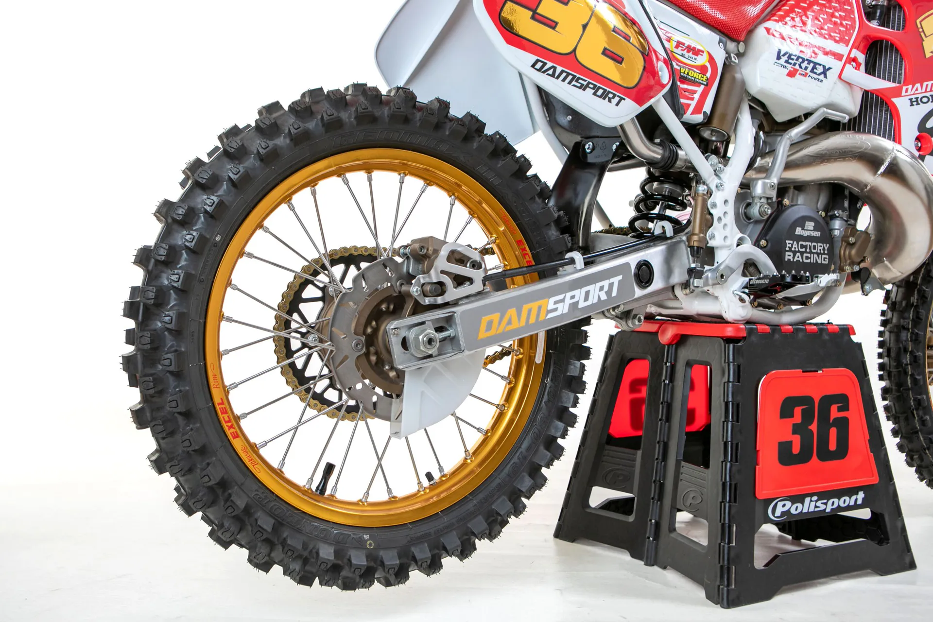Honda CR 500, restauration complète d’une légende du deux-temps - 06