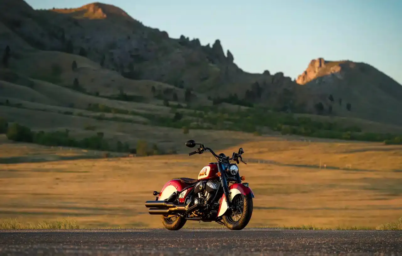 Indian dévoile la Chief Vintage Sturgis, SD Edition pour ses 125 ans - 02