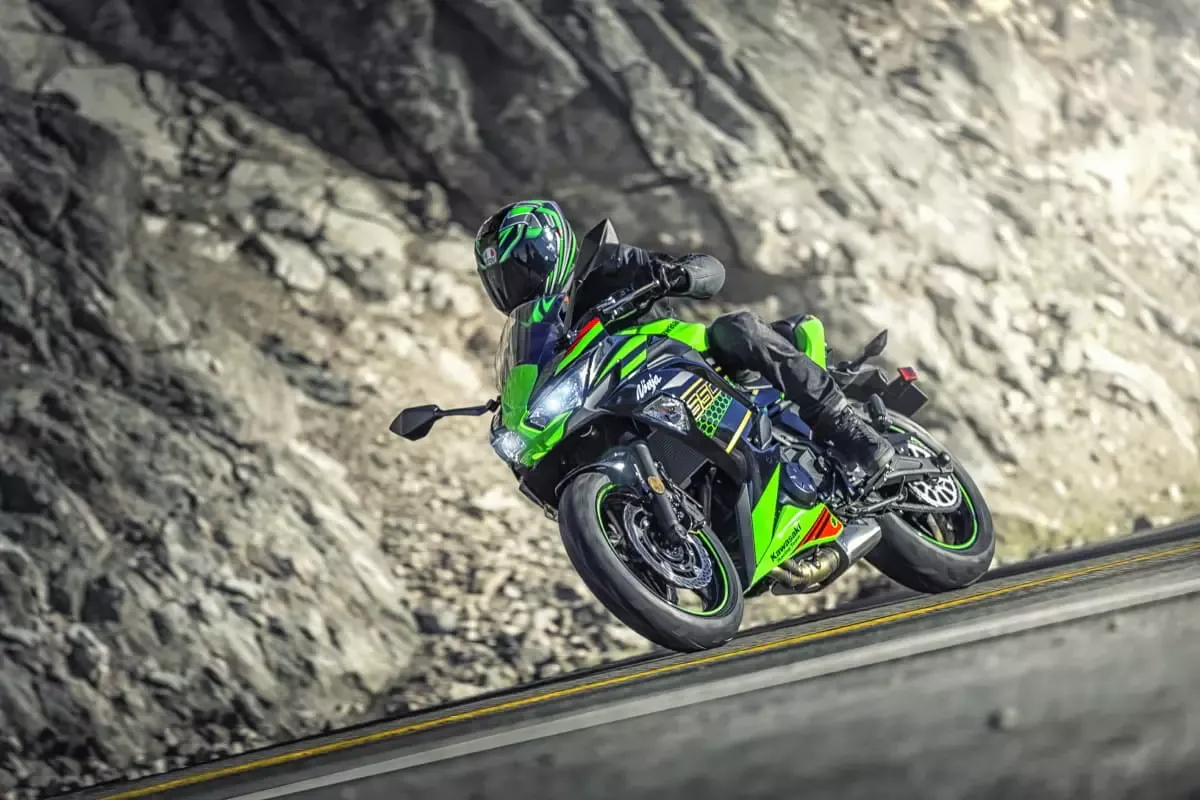 Nouveauté 2020, Kawasaki Ninja 650, retouche esthétique et technologique - 06