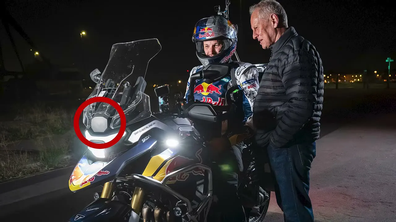 Nouveautés chez KTM, Triumph, CFMOTO, Moto Guzzi - 19