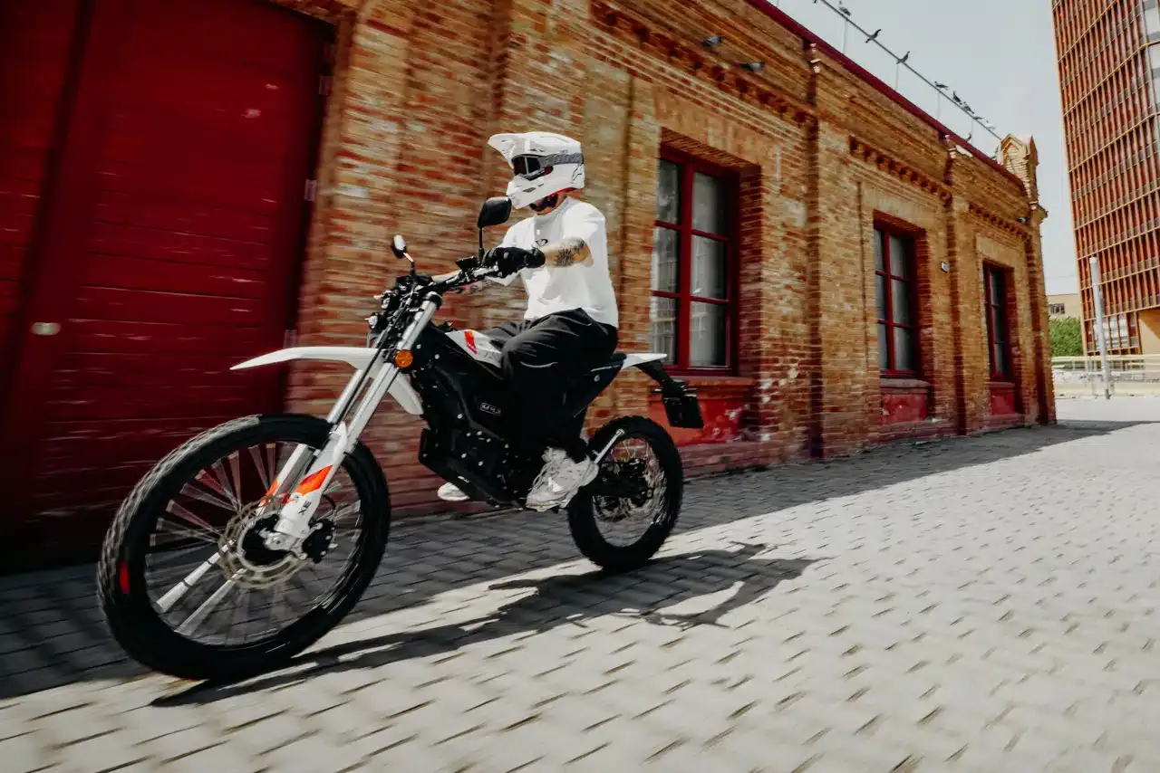 Zero Motorcycles lance un bonus de 500€ pour nouveaux permis moto - 02