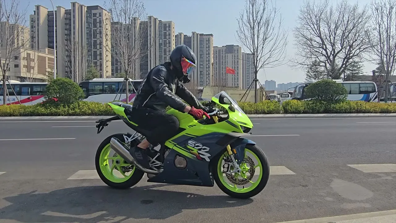 ZXJC 500RR vs 675SR-R, le duel aux accélérations - 06